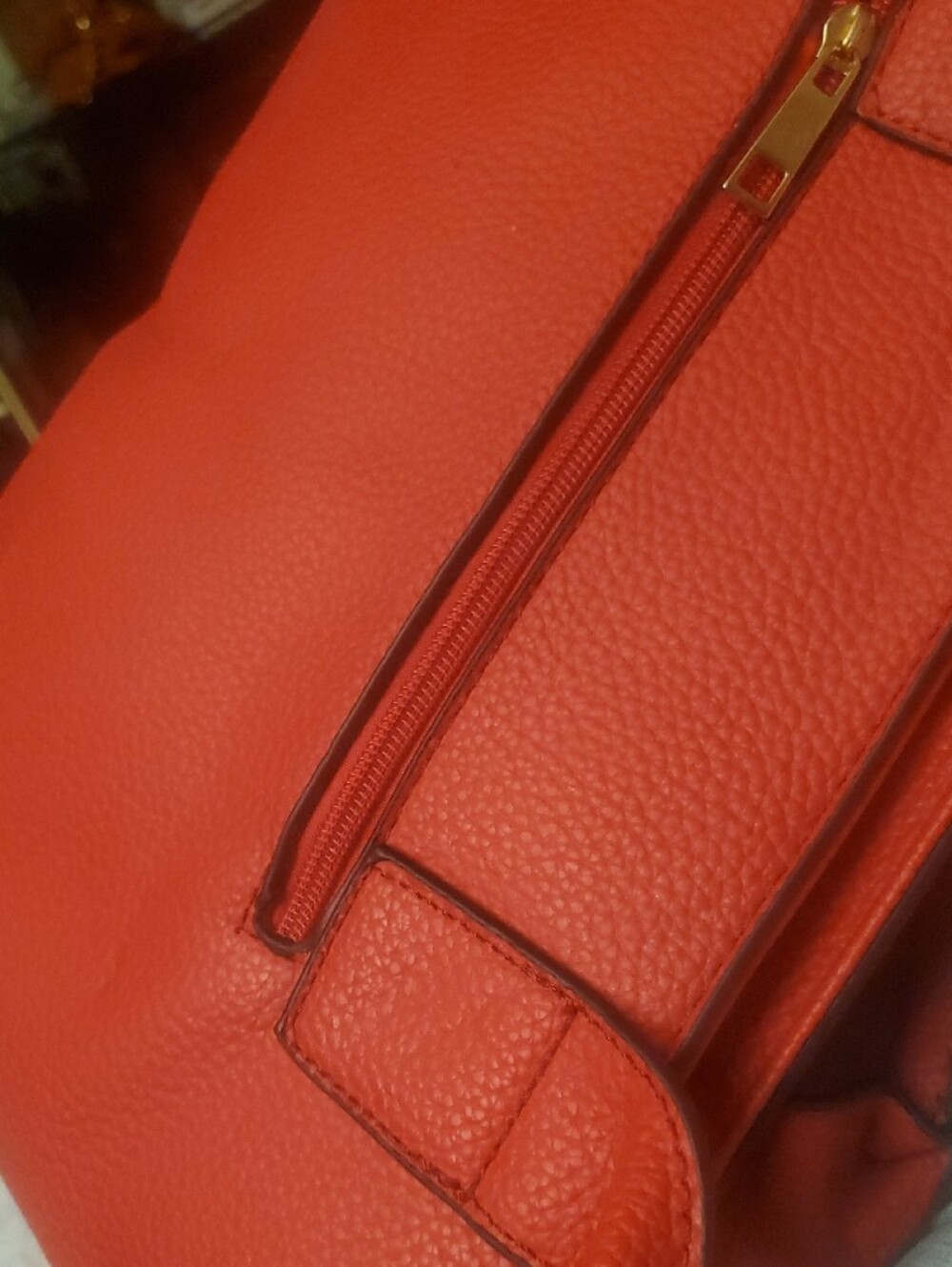 Red Tote Bag - Sleek Women's Shoulder Bag - Picture 10 of 10